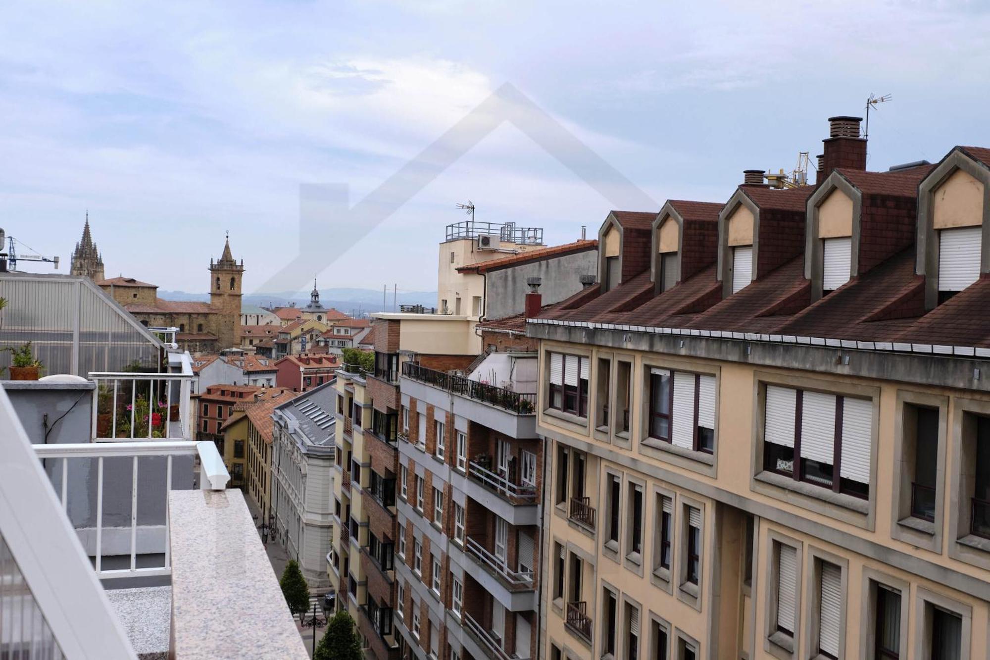 Atico Quintana I - Con Terraza, Vistas A La Ciudad, En El Centro, Con Wifi Y Garaje Lejlighed Oviedo Eksteriør billede