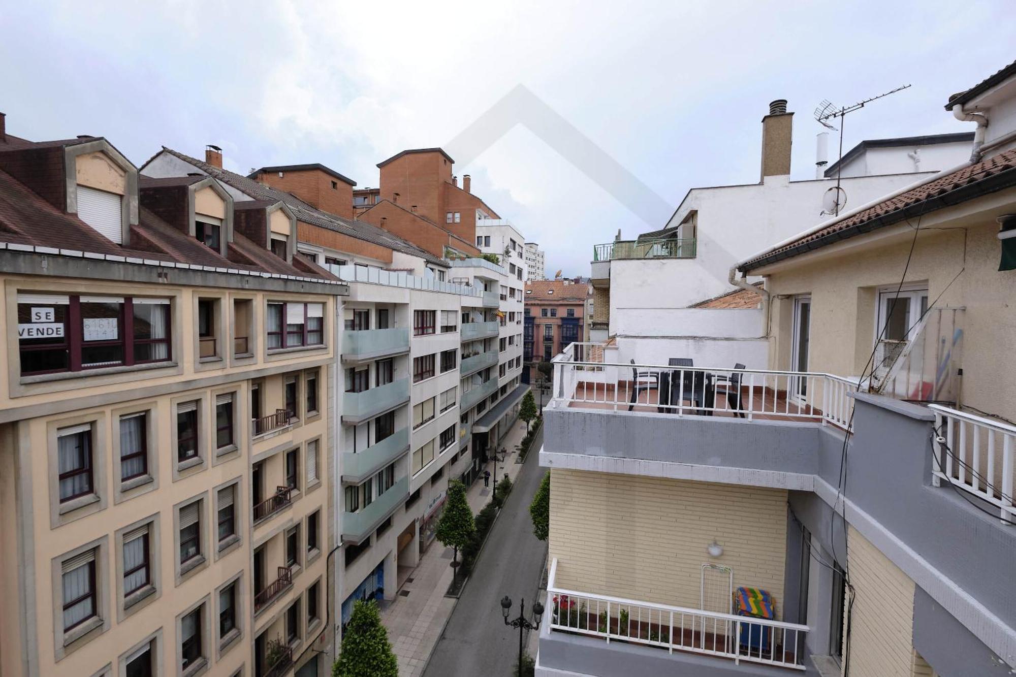 Atico Quintana I - Con Terraza, Vistas A La Ciudad, En El Centro, Con Wifi Y Garaje Lejlighed Oviedo Eksteriør billede